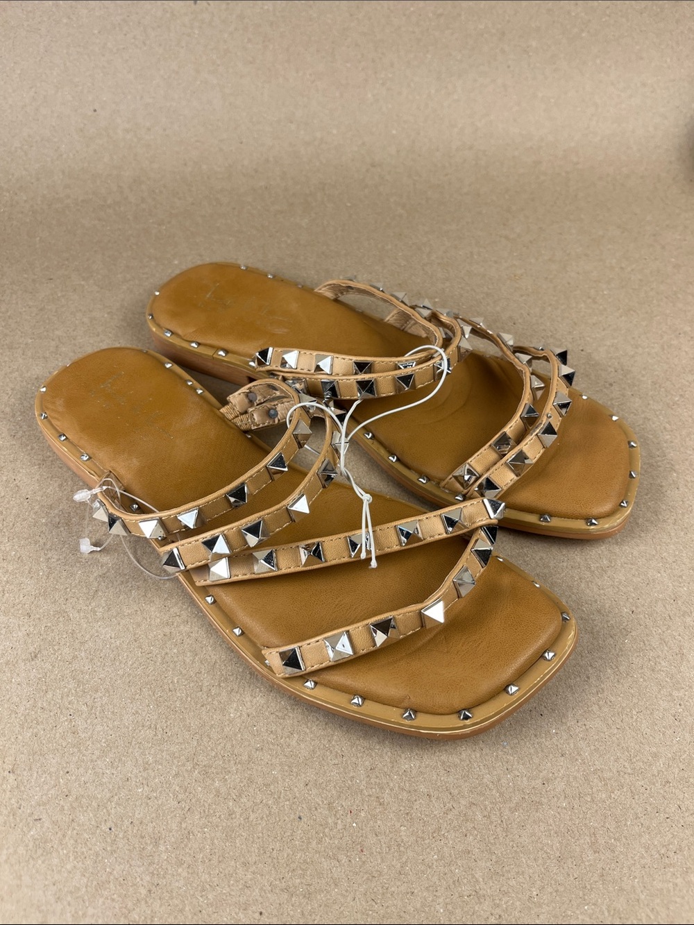 NWOT Nicole Miller Studded Tan Strappy Slide Sandals Women size 7.5 - Picture 2 of 7